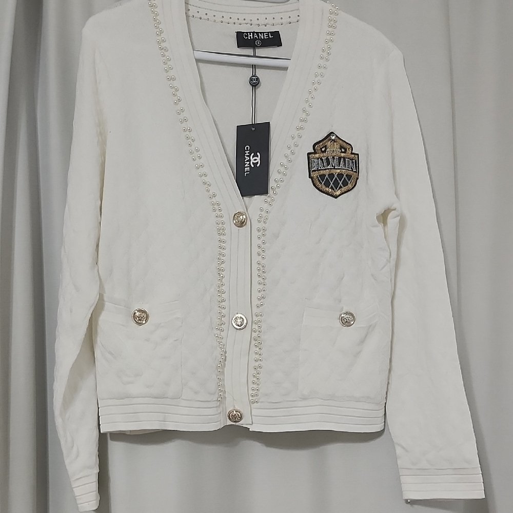 Sweater NWT Inspirred Sweater